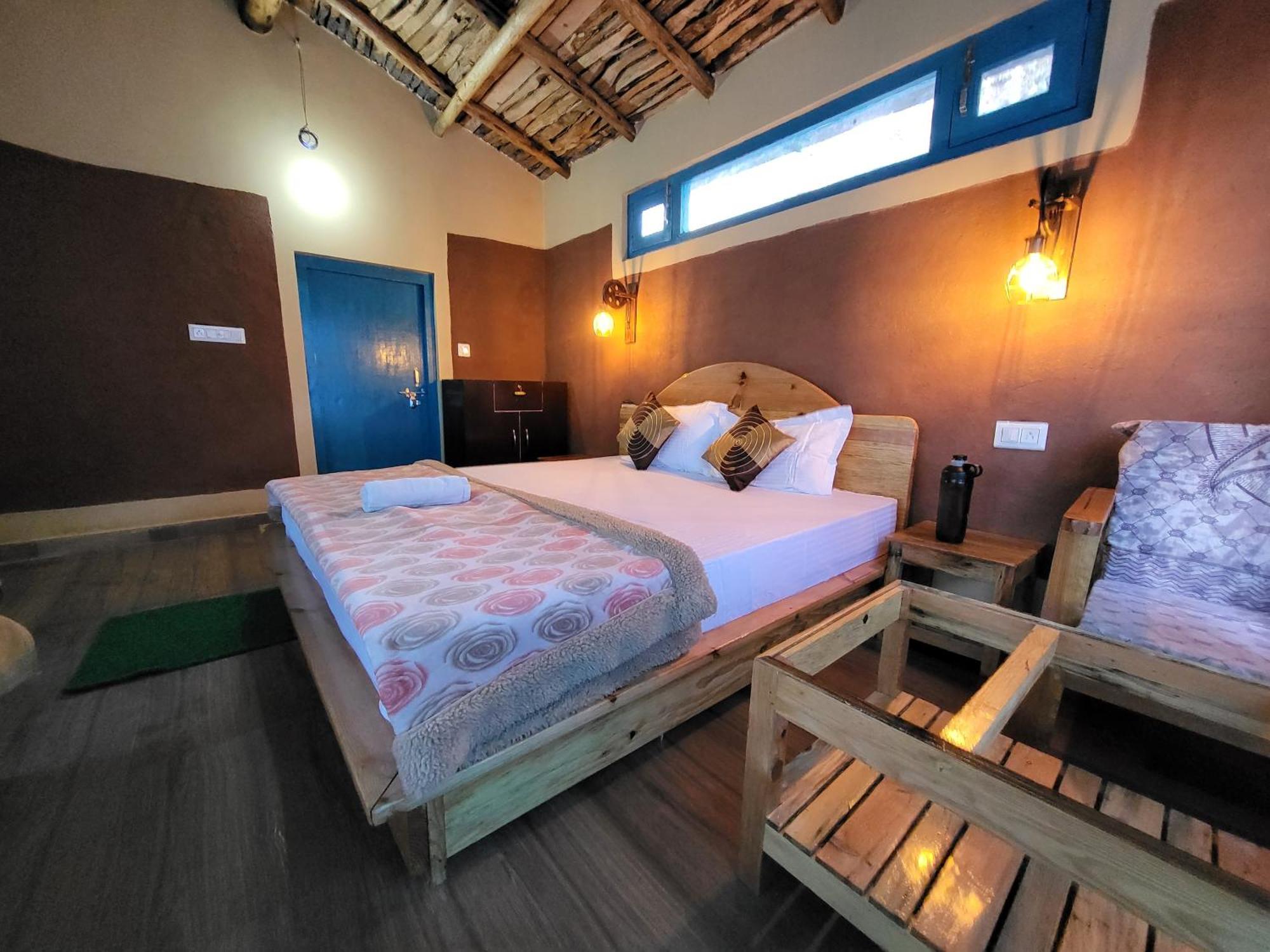 Zenoaks Homestay Алмора Экстерьер фото
